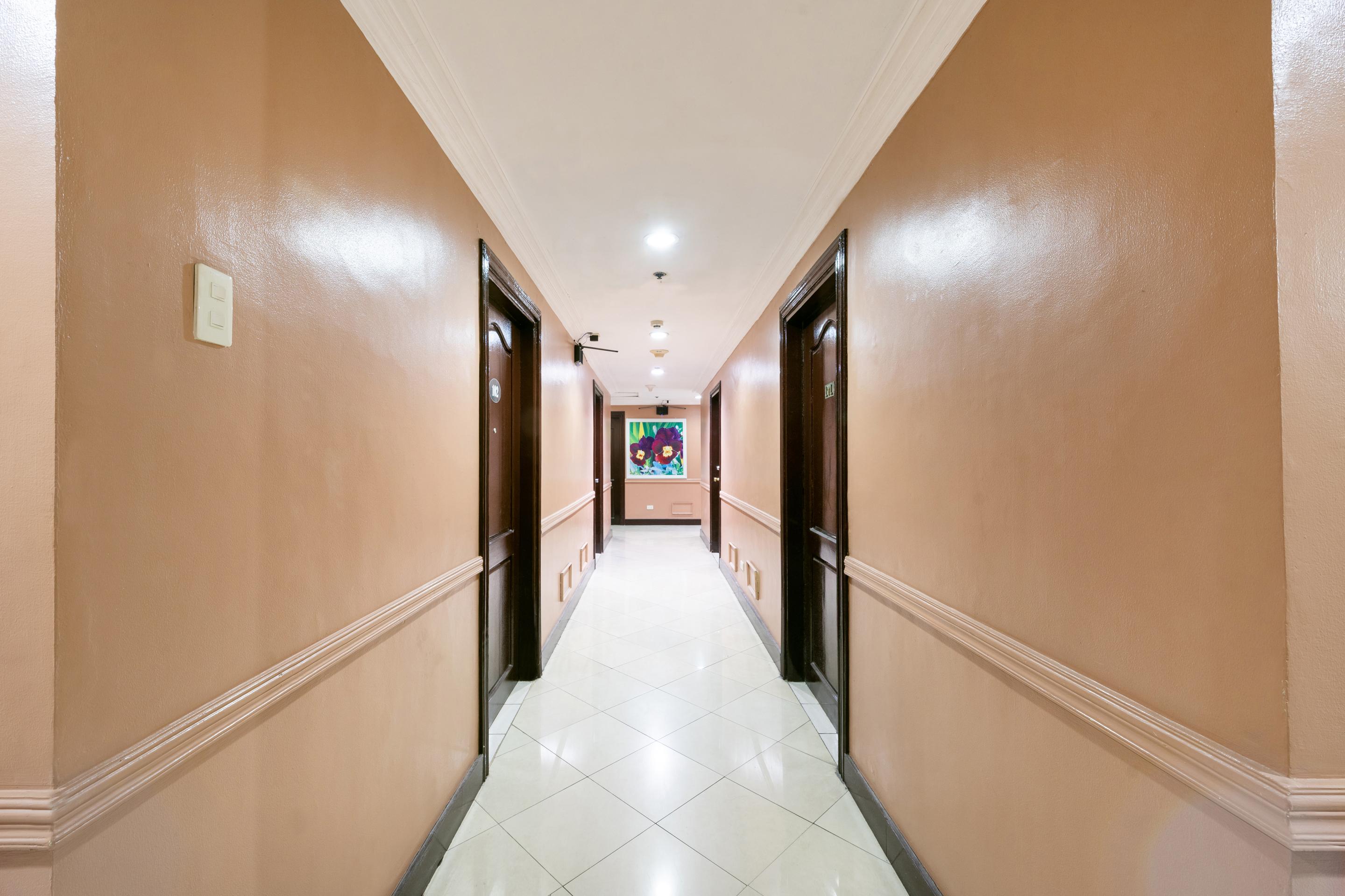 Oyo 115 Northridge Mansions Hotel Quezon City Bagian luar foto
