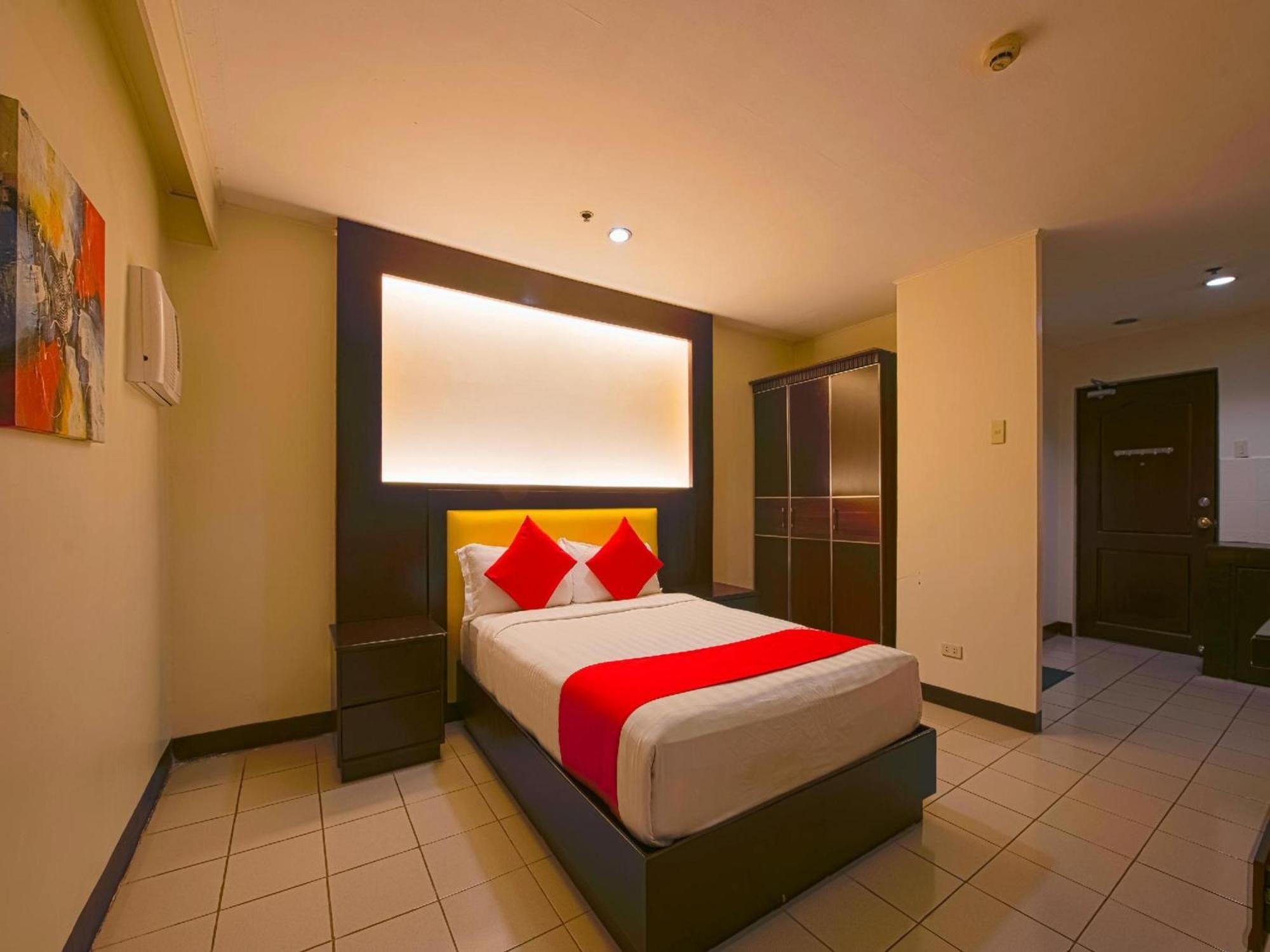 Oyo 115 Northridge Mansions Hotel Quezon City Bagian luar foto