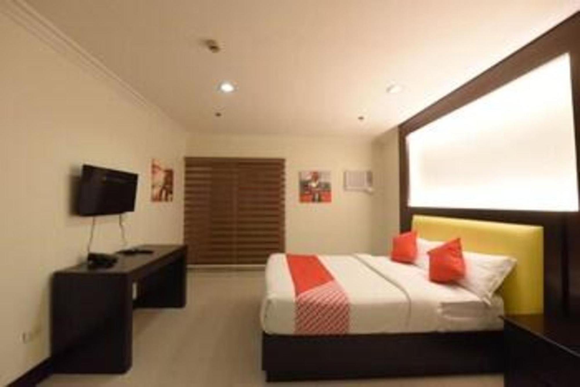 Oyo 115 Northridge Mansions Hotel Quezon City Bagian luar foto