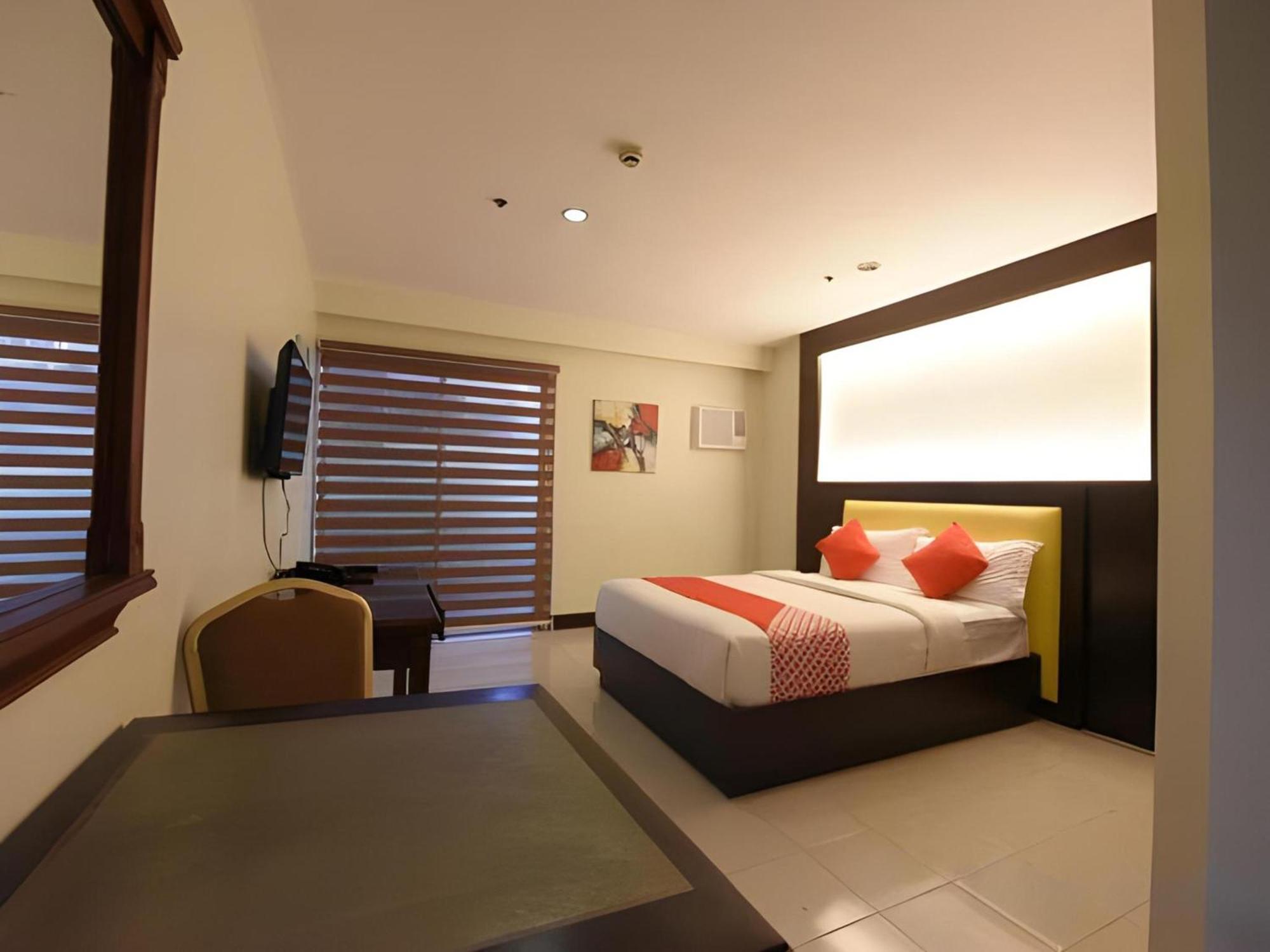 Oyo 115 Northridge Mansions Hotel Quezon City Bagian luar foto