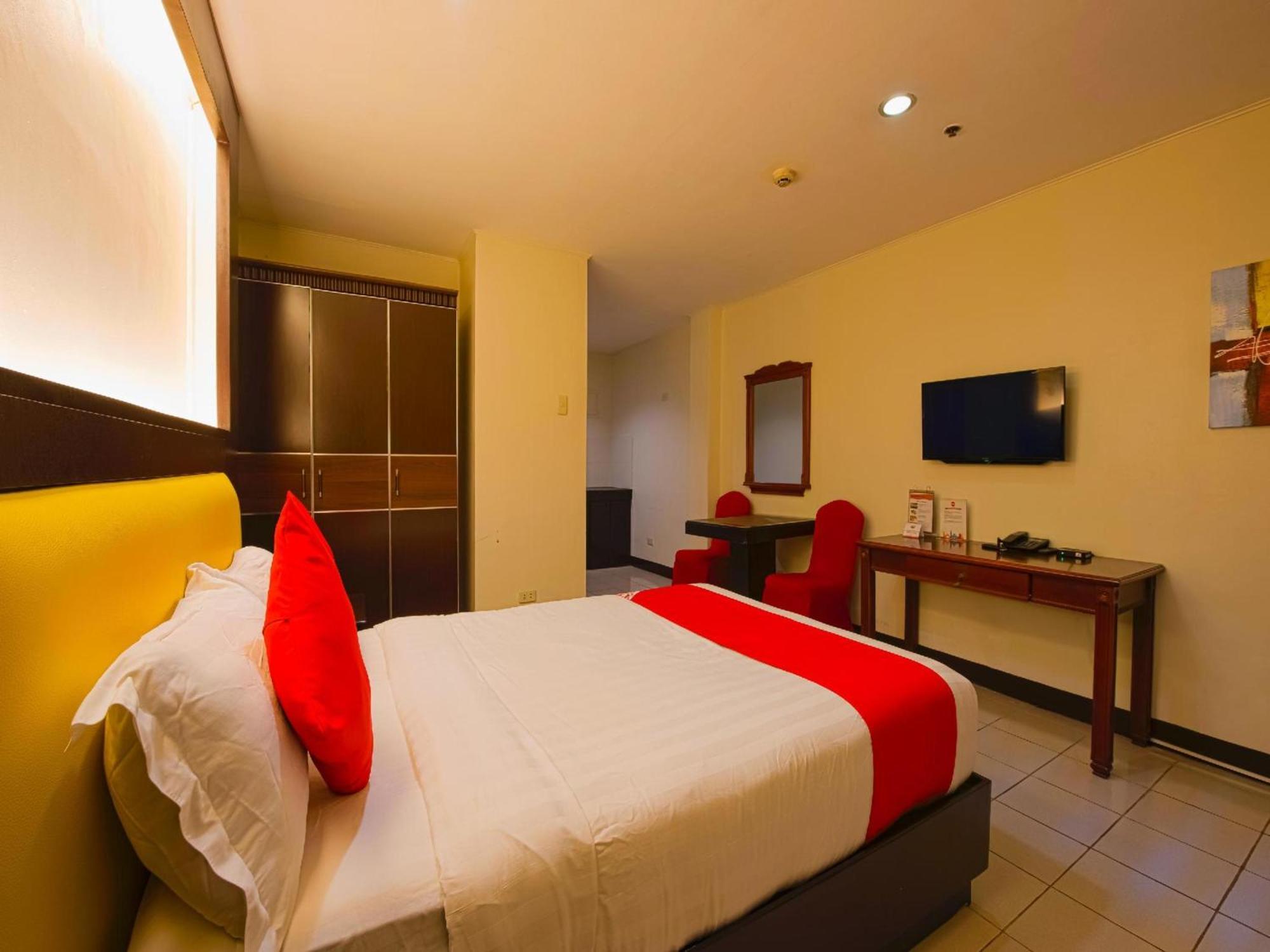 Oyo 115 Northridge Mansions Hotel Quezon City Bagian luar foto
