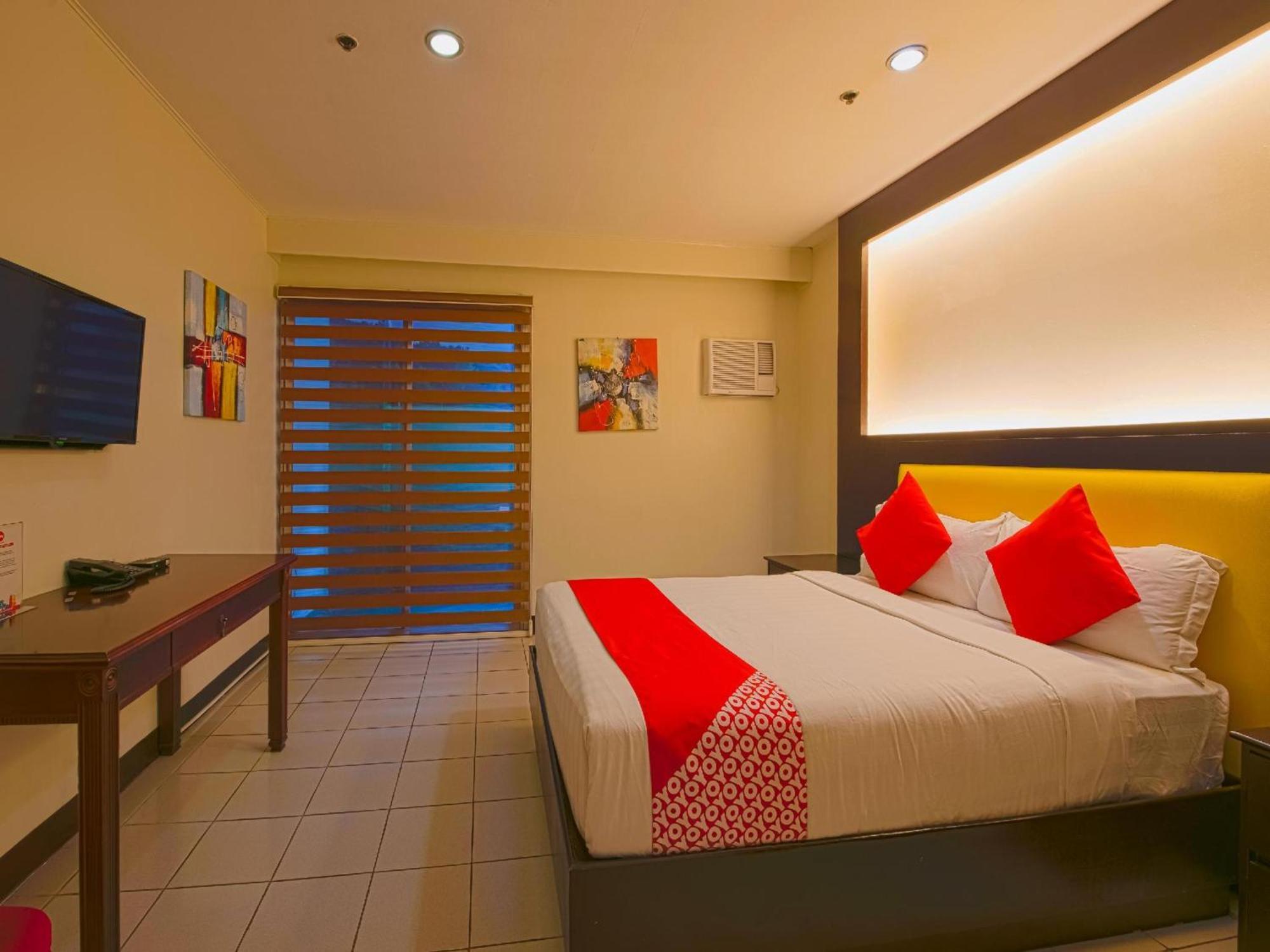 Oyo 115 Northridge Mansions Hotel Quezon City Bagian luar foto