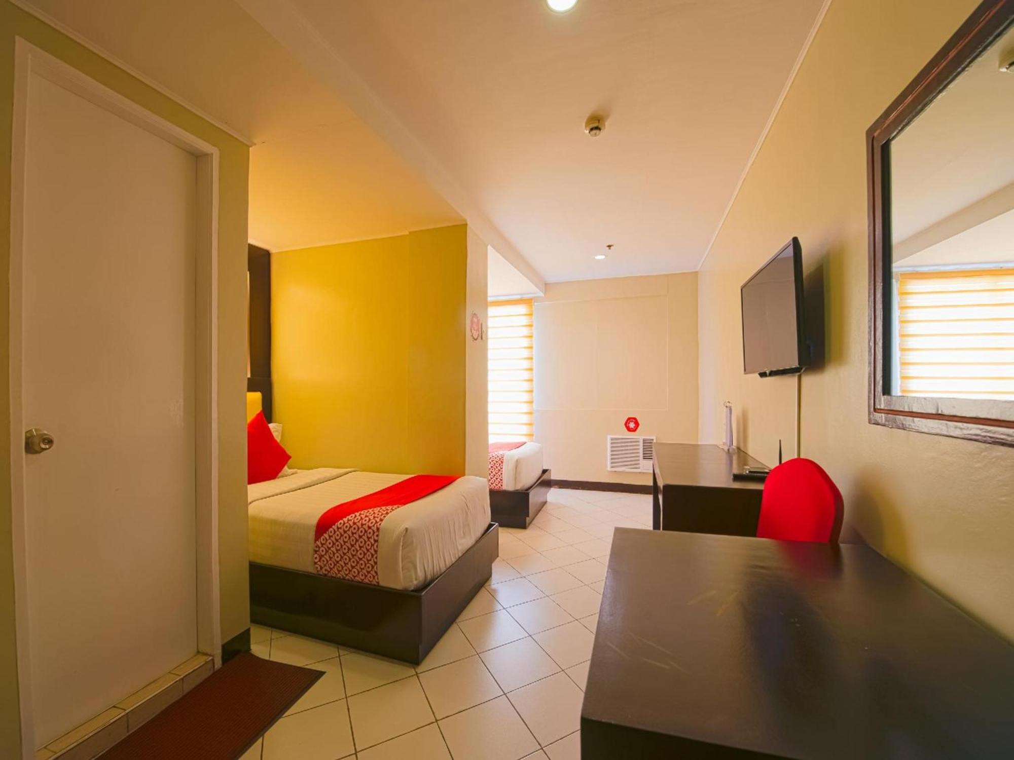 Oyo 115 Northridge Mansions Hotel Quezon City Bagian luar foto