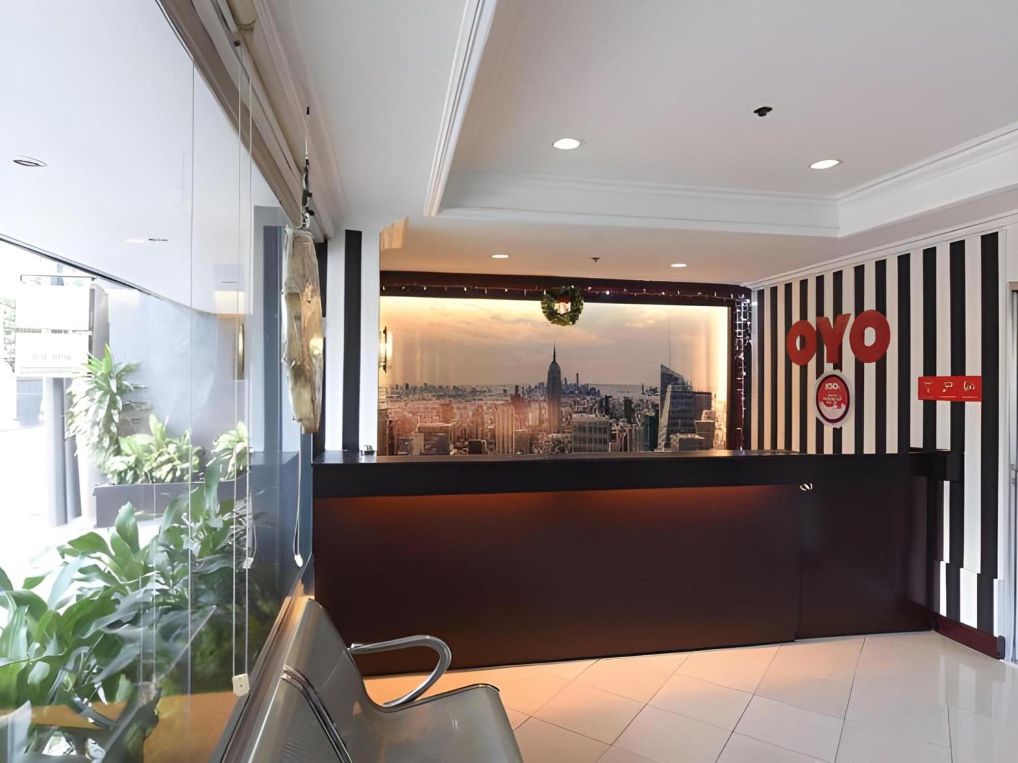 Oyo 115 Northridge Mansions Hotel Quezon City Bagian luar foto