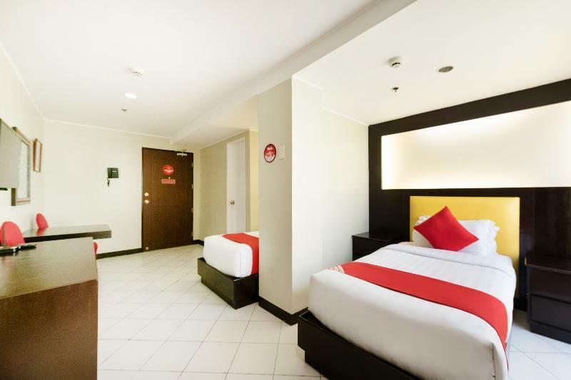 Oyo 115 Northridge Mansions Hotel Quezon City Bagian luar foto